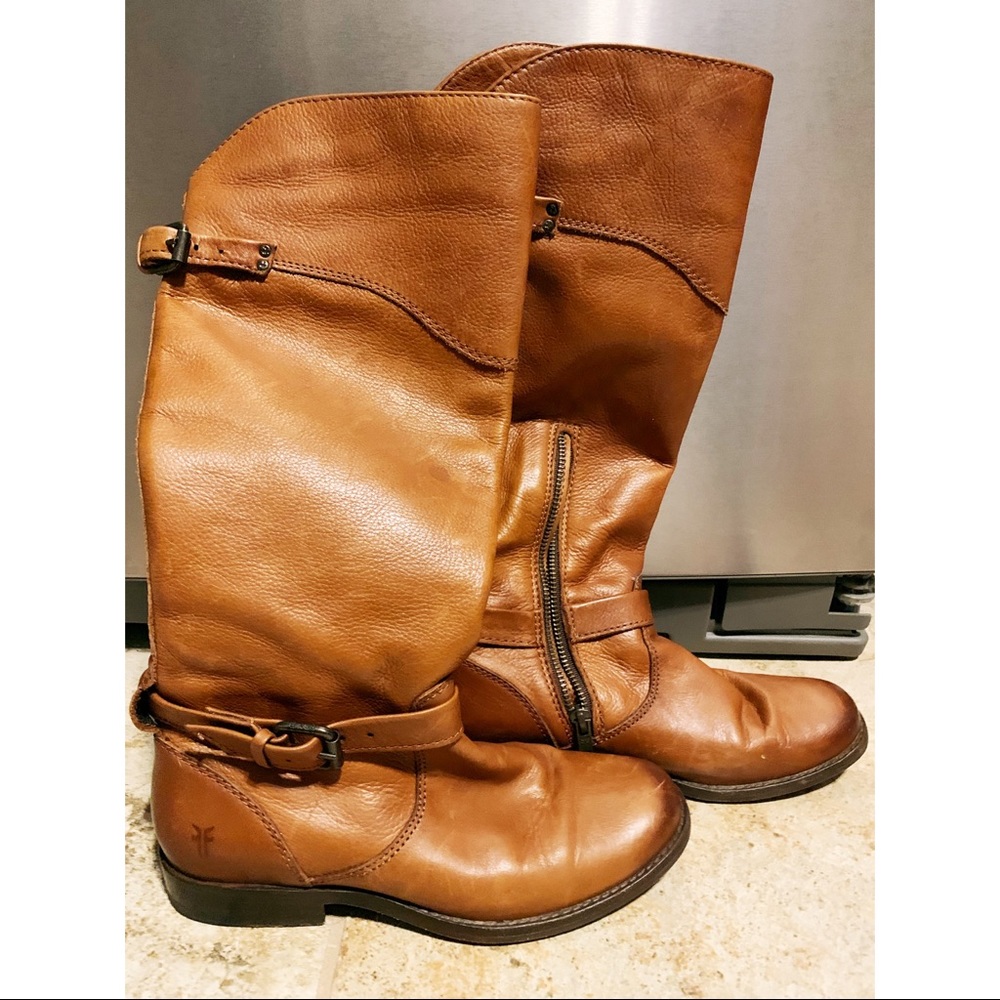 Women’s Frye Tall Brown Boots Size 6